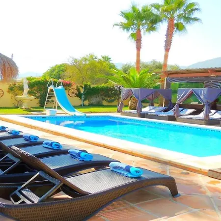 公寓 Vacation Albatros & Glamping Spain