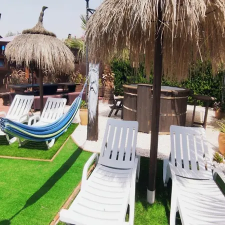 公寓 Vacation Albatros & Glamping Spain