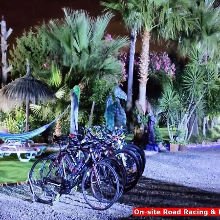 Vacation Albatros & Glamping Spain 公寓 马拉加